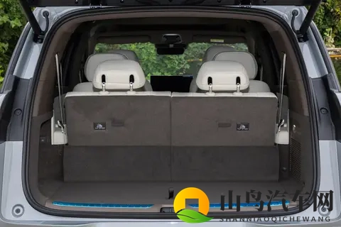 把客厅搬上车？腾势 N8L 凭 3 个 “L” 征服全家！-2