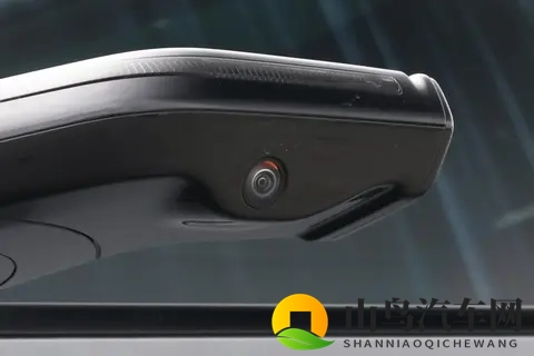 四激光加持+续航跃升  阿维塔12四激光版上市  这十项升级藏着真干货-1