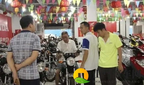 摩托车经销商风光不再:利润微薄、转型艰难,边缘化困境引深思-1