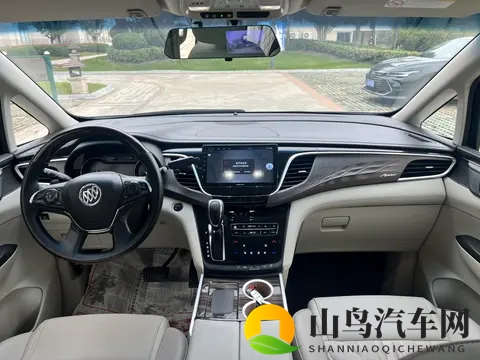 13万公里值不值？13万拿下18年别克GL8，家用商务都合适-2