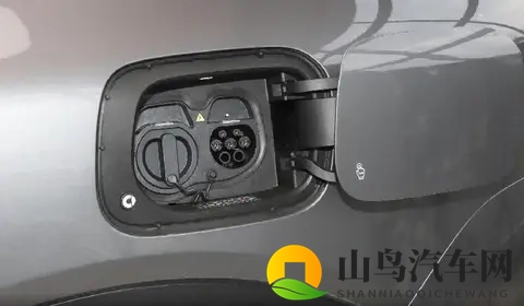 奔驰设计团队操刀，smart精灵#5 EHD配激光雷达+零重力座椅！-2