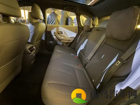 1058 万起 零跑Lafa 5 正式开启预售-2