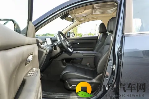 深度解析第三代蓝电 E5 PLUS，12万级家用插混SUV选它准没错-3