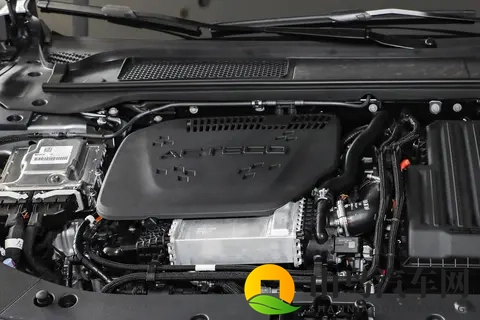 实地试驾2025款星途星纪元ES，它能成为你的靠谱之选吗？-2