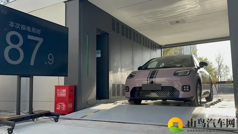 499万!埃安UT Super99秒换电重塑国民电车-1