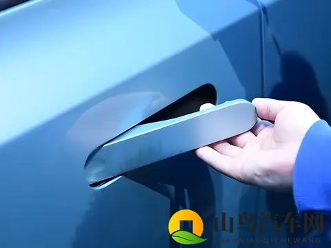 全隐藏式车门把手或被禁用!特斯拉小米小鹏等多家车企表示将调整-1