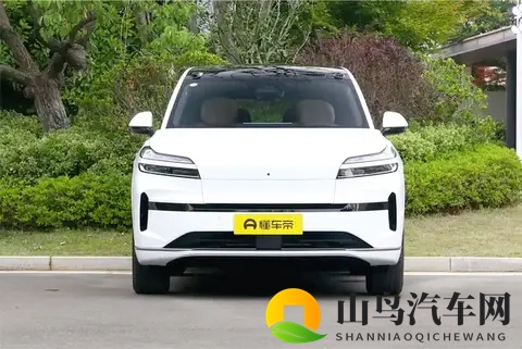 乐道L90试驾感受：纯电+换电+超大前备舱，家庭SUV绕不开-2