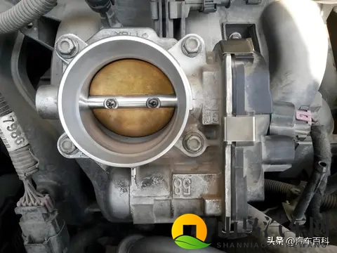 玻璃升降叫揺玻璃？踩油门控制的是进气量，为什么不叫踩气门？-2