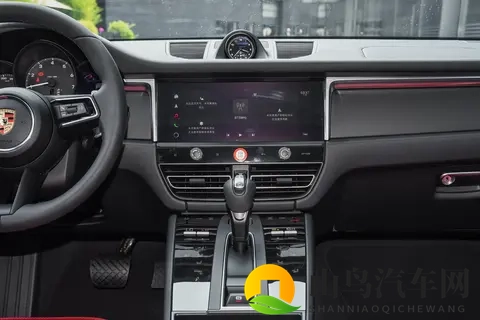 2026 款 Macan 逐梦版 、T 版 、S 版，三款主力版对比-1