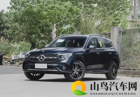 奔驰GLC 260 vs 奔驰GLC 300怎么选？预算卡40万的人必须看这篇！-1