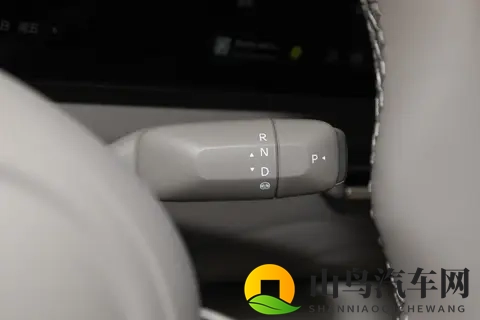 权益价3369万起 智己LS9开启预售 配“恒星”超级增程系统-3