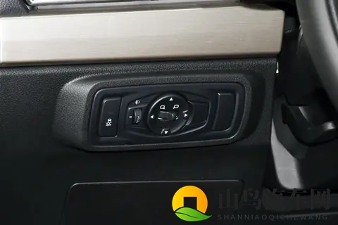 多人口家庭买车看这款，20T+8AT，终身质保，全家出行有它就够了-1