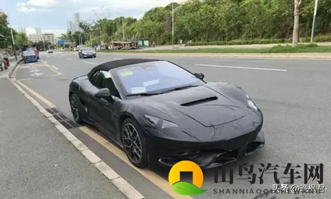 腾势新敞篷车谍照流出，概念车尾翼消失之谜，软顶真能撑住高速风-1