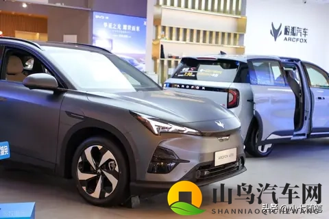 10月新能源车销量榜：零跑B10登顶，新势力改写行业秩序-1