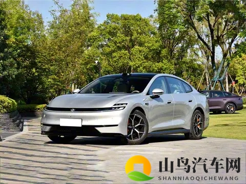 全新纯电中型轿跑亮相！预售不足12万起，还配无框车门+掀背尾门-3