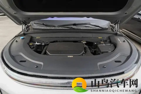 同为国产新能源车，问界M7和理想L7，谁更胜一筹？-2