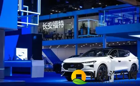 朱华荣，卸任董事长！-1