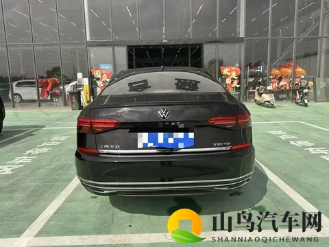 21年帕萨特，330TSI豪华版，一手准新，12万不到家用正合适-2
