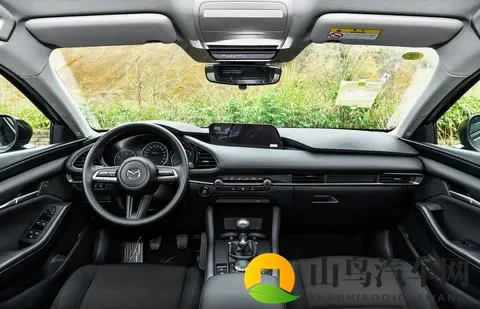 A级合资家轿的终结者？第5代吉利帝豪659万起上市-1