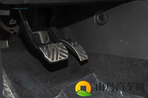 涉水 970mm + 原地掉头！捷途纵横G700，乱石坡也能轻松爬-1