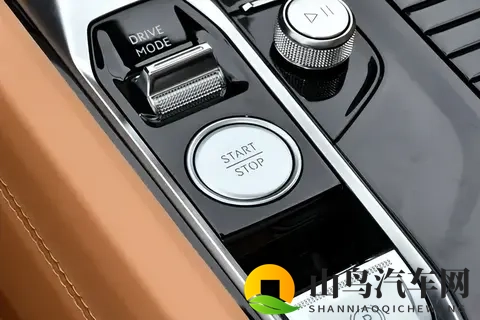 20万以内能买到四驱+中大型SUV？领克09给出答案-2