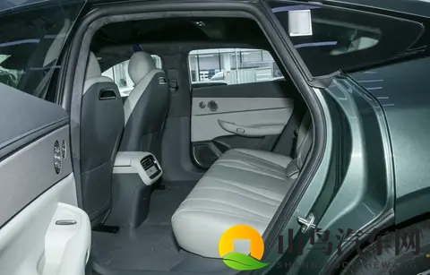 纯电车真能比油车香？这车20万级，纯电续航优秀，带劲不？-3