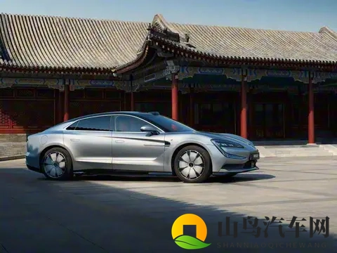 比亚迪稳用铁锂，三元锂被质疑，安全成最大卖点-3