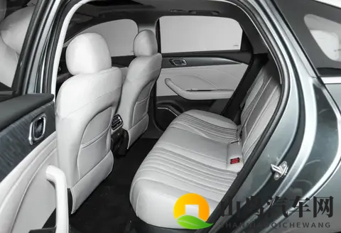 被忽视的“好车”，B级车不足8W，可惜1个月只卖出536辆-3