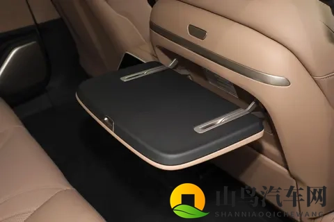 乐道 L60 深度解析：900V 高压 + 蔚来换电，家庭用车太省心-2