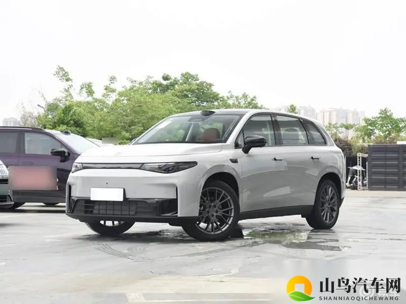 零跑C10，10万级SUV，600km续航，家用优选-1
