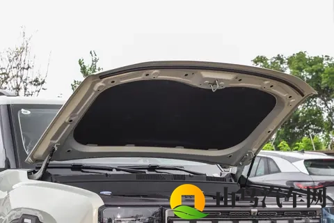 捷途发力！推出15万级硬派越野，方盒子造型+三电机四驱，够卷？-3