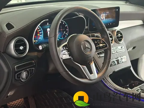 被男生吃小头头：男孩亲密接触头部区域-3