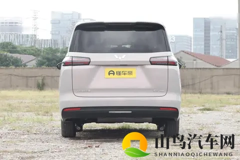 实测五菱星光730:7万级配侧滑门+独立悬架,是否打破性价比认知-3