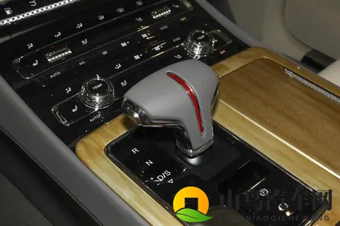 黄色免费软件下载大全：汽车设计利器，免费软件大揭秘-1