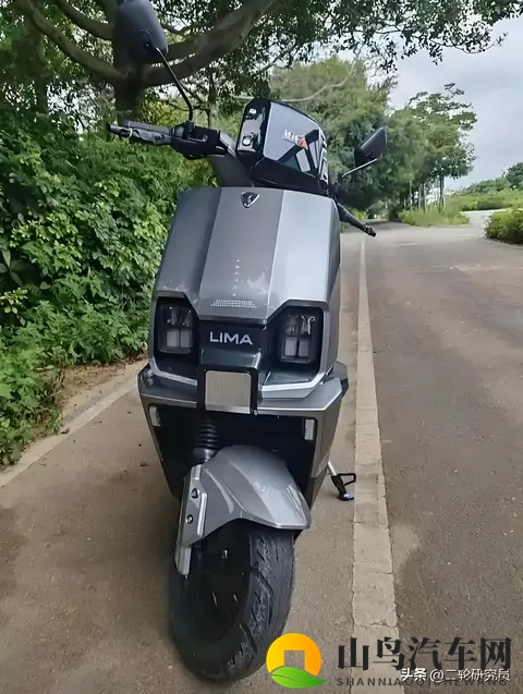 男女对肌肌：汽车选购：男女车主品味大揭秘，偏好大不同-2