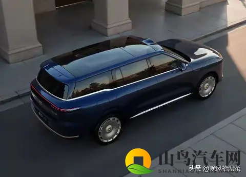 智己LS9内饰官宣，“冰箱彩电大沙发”配齐，还带能躺平的沙发-1