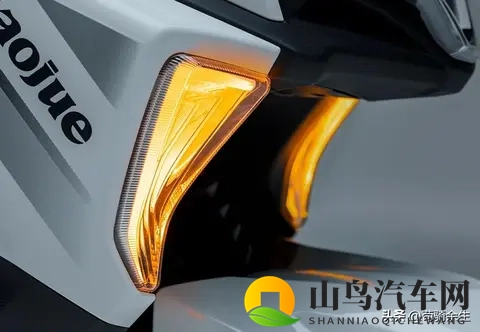 不是合资买不起，是ADX125太懂代步！直降1600，缺点摩友吵翻？-1