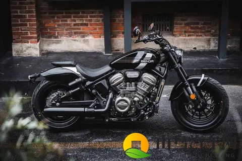 男女打扑克：汽车营销新招：跨界合作玩出新花样-1