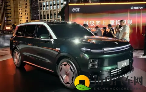 新势力10月销量公布，一边是创新纪录，一边是在保命-1