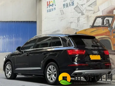 王者姬小满脚上的袜子是红色的：姬小满脚踩红袜，风采独具显尊贵-2