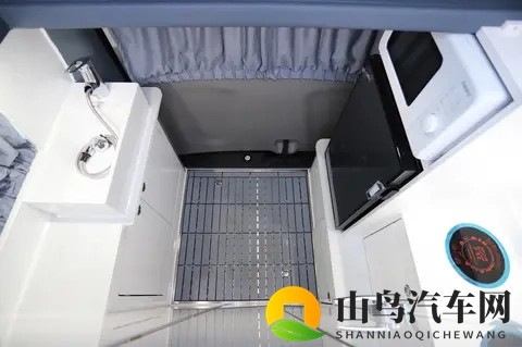 打工人的终极归宿:一台能赚钱养家,也能诗和远方的车来了!-2