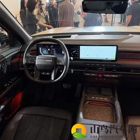 全新起亚Telluride实车亮相 气场不输路虎 提供混动版可选-1