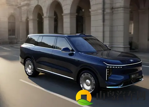 智己 LS9 车载淋浴：戳中痛点还是徒有噱头？-1