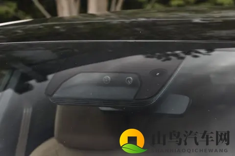 风云T11：以标配即顶配重塑品牌价值，开启奇瑞风云新篇章-1