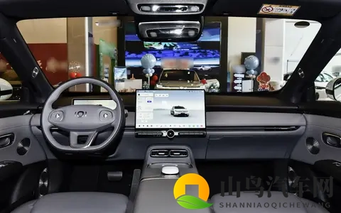 长安启源A06:续航持久,800V快充,还有冰箱-1