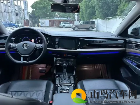 20年上牌大众帕萨特，56万公里，10万出头代步香不香？-3