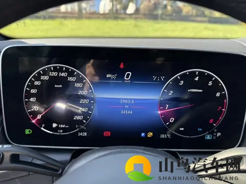 准新奔驰GLC，30万拿下，豪华触手可及！-2