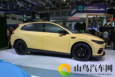 价格贵，定位失误？全面分析零跑Lafa5，Ultra版绝对有惊喜！-2