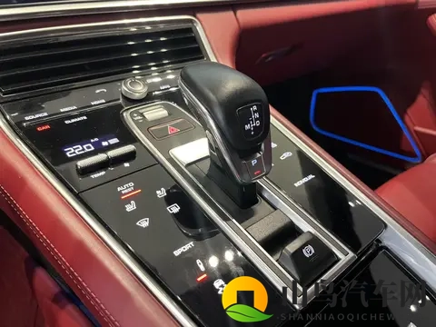 保时捷Panamera行政加长版，29T一手车，7万公里正当年！-3