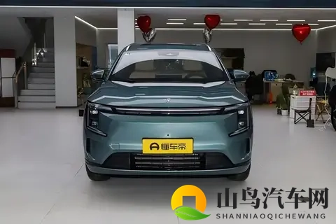 爆款预定!“旅行小房车”七座+混动真香组合-3